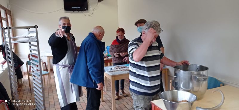 Préparation des gâteaux de noël