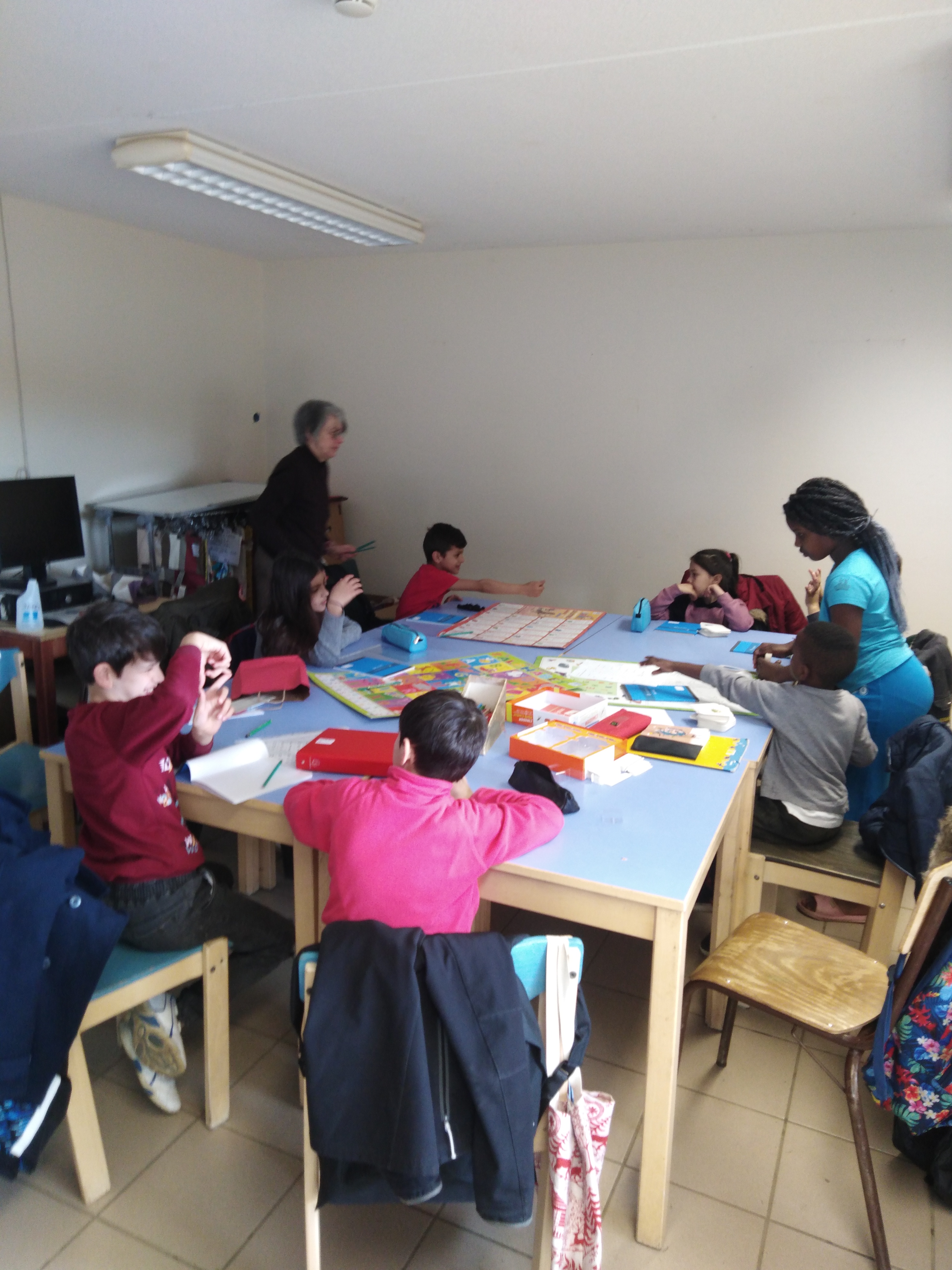 Aide aux devoirs avec Marie Aide aux devoirs avec Marie